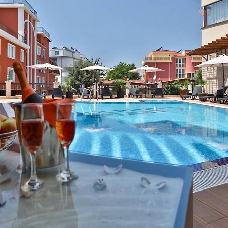 Vip Club Dolphin Coast Lejlighedshotel Sunny Beach Eksteriør billede