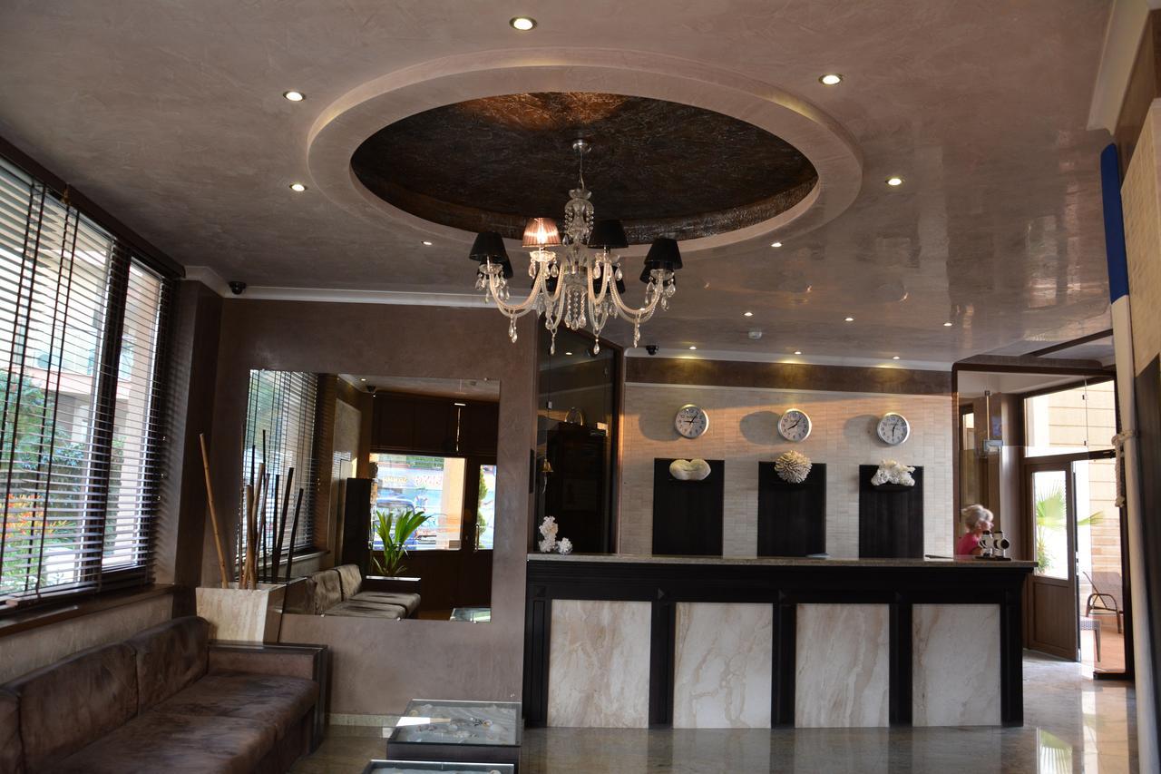 Vip Club Dolphin Coast Lejlighedshotel Sunny Beach Eksteriør billede